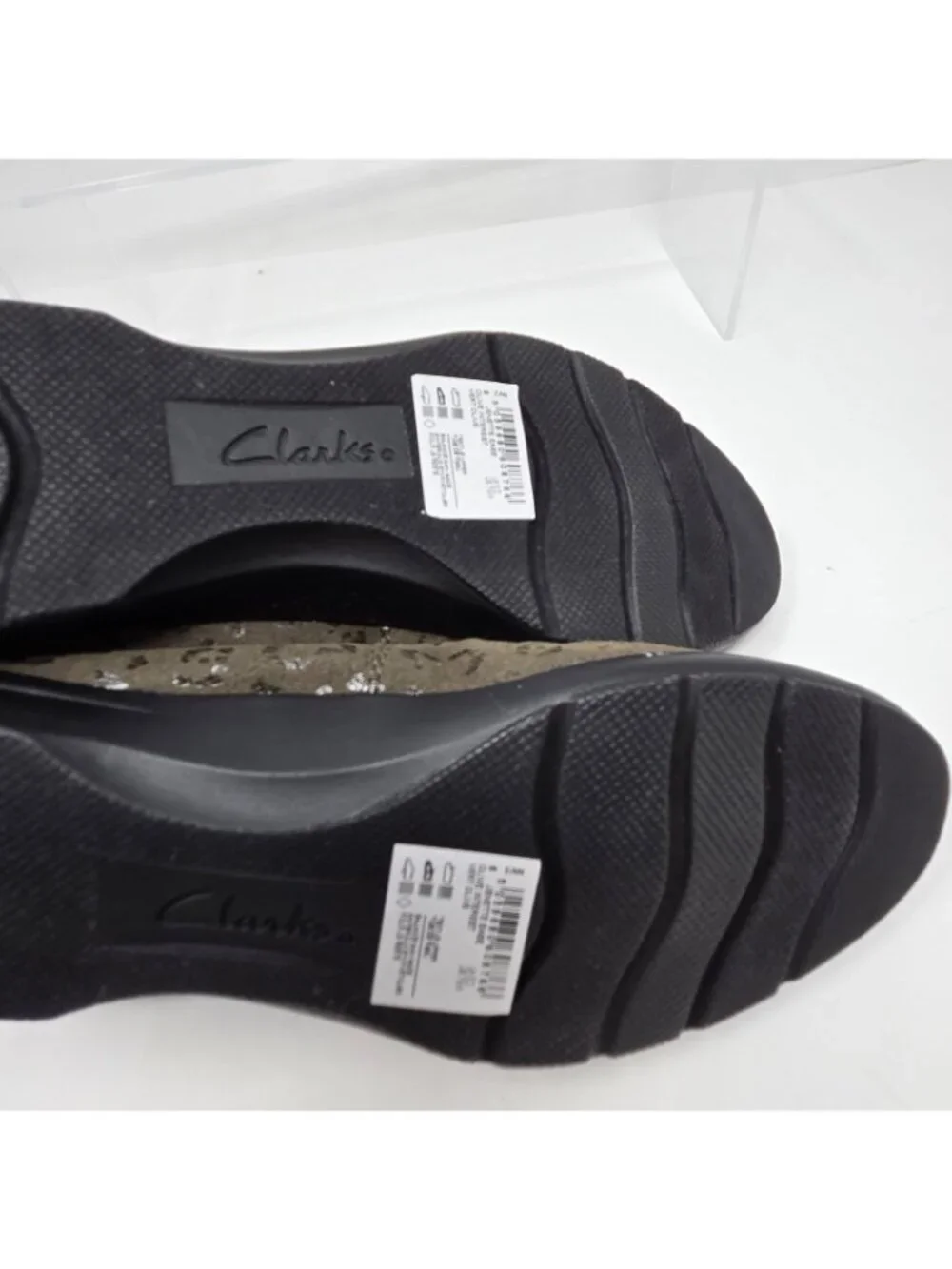 Clarks Collection 7.5 Olive Flexible Slip On Flats Padded Jenette Ease Interest